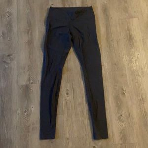 Black lulu leggings size 6